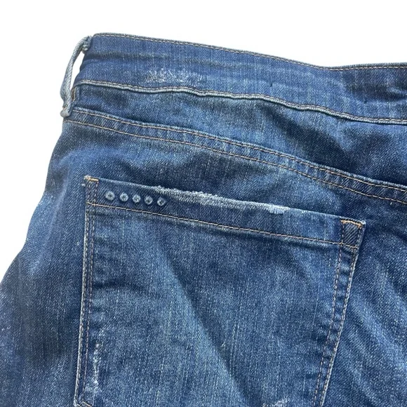 New Blank NYC The Fulton Roll Up Distressed Jean Shorts - Picture 8 of 9